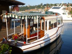 Lake Union tour boat at Center for Wooden Boats